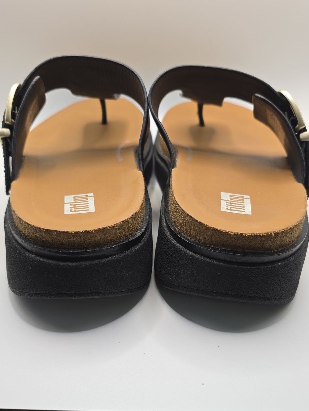 FitFlop Gen-FF Buckle Leather Toe-Post Sandals - Picture 5 of 11